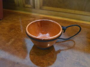 Ceramica de Teruel símbolo de la Ruta del Santo Grial